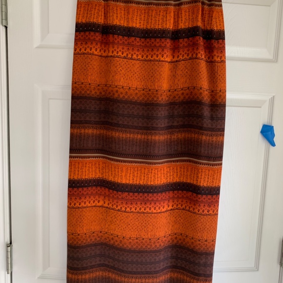 Skirt and Top - Picture 4 of 6